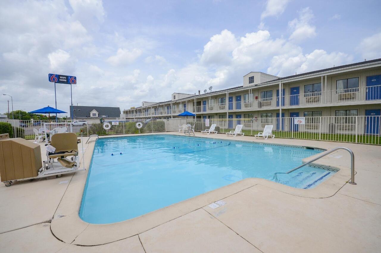 Motel 6-Webster, Tx - Houston - Nasa Lake 외부 사진