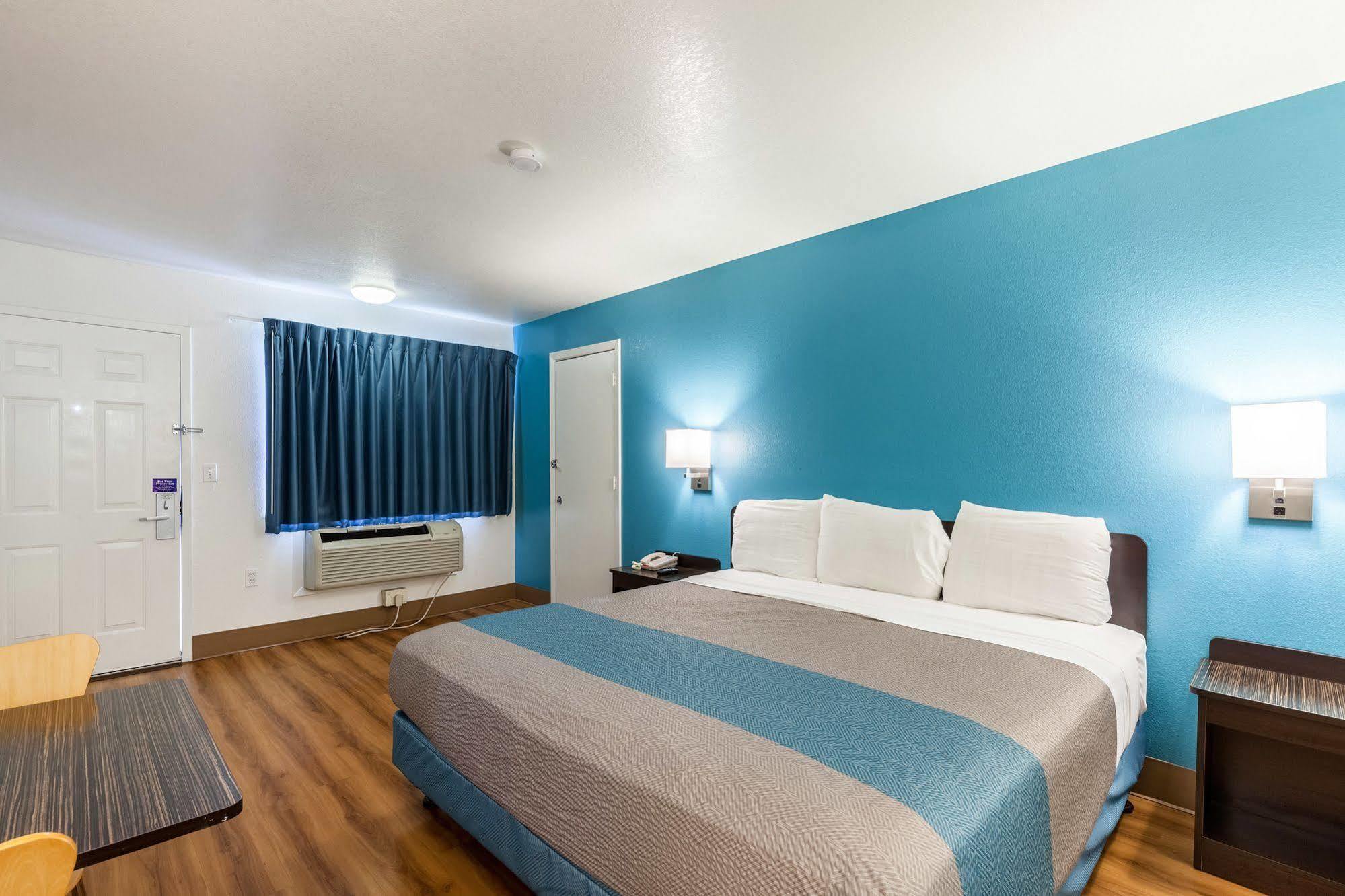 Motel 6-Webster, Tx - Houston - Nasa Lake 외부 사진