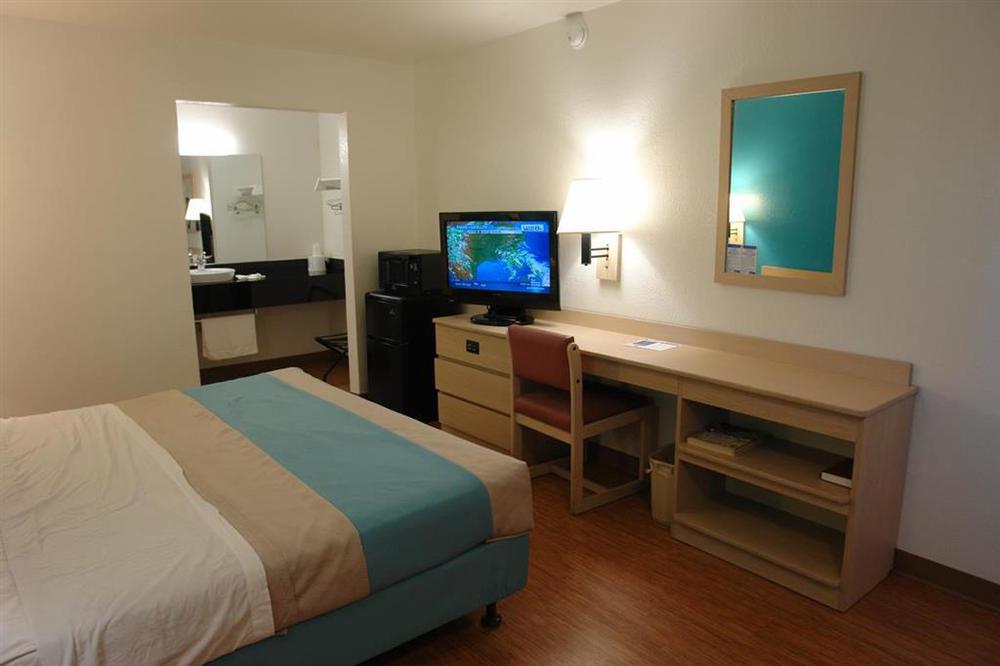 Motel 6-Webster, Tx - Houston - Nasa Lake 객실 사진